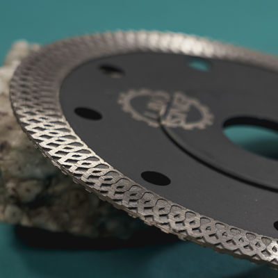 140 Δόντια Turbo Saw Blade για το κόψιμο πέτρας και πλακάκια υγρό ξηρό κοπτικό δίσκο