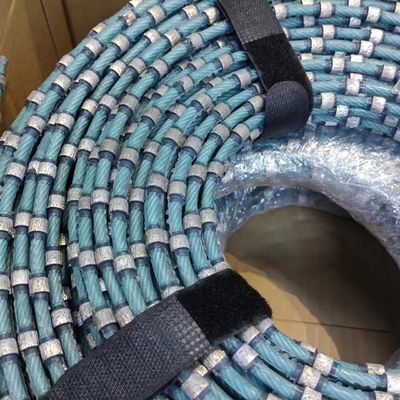Κόψιμο 8,3 mm Bead πλαστικό διαμαντένιο σύρμα πριόνι για τετράγωνο και το προφίλ του γρανίτη μπλοκ