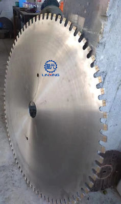 Προσαρμοσμένο μέγεθος τμήματα μαρμάρου 1200mm 24*8*13 mm για την κοπή σκληρού μαρμάρου στο Πακιστάν