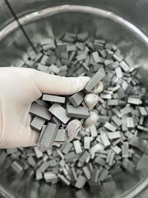 Προσαρμοσμένη υποστήριξη OEM Diamond Gang Saw Segment για την κοπή μαρμάρου επίπεδου σχήματος
