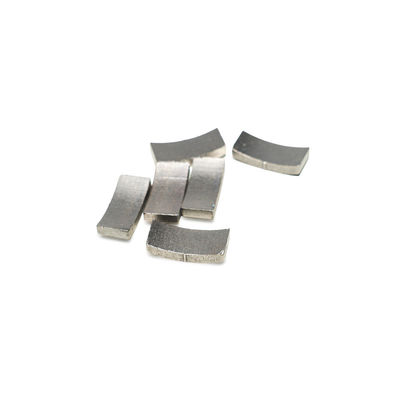 Διάμετρος mm/inch 28-127mm Diamond Core Drill Bit Segment για το φρεσκάρισμα του τσιμεντένιου