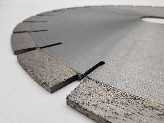 Καλή αντοχή στην φθορά 350 mm U Μελετό με σπαθί διαμαντιού για την κοπή γρανίτη